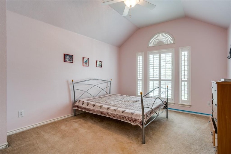 Photo 29 of 38 - 5803 Lone Rock Rd, Frisco, TX 75036