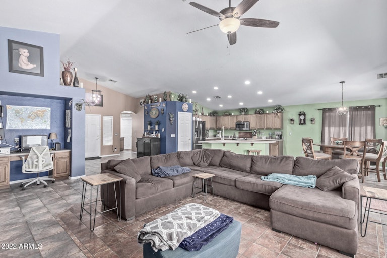 Photo 3 of 27 - 12873 W Aster Dr, El Mirage, AZ 85335
