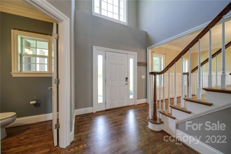 Photo 11 of 40 - 108 N Gibbs Rd, Mooresville, NC 28117