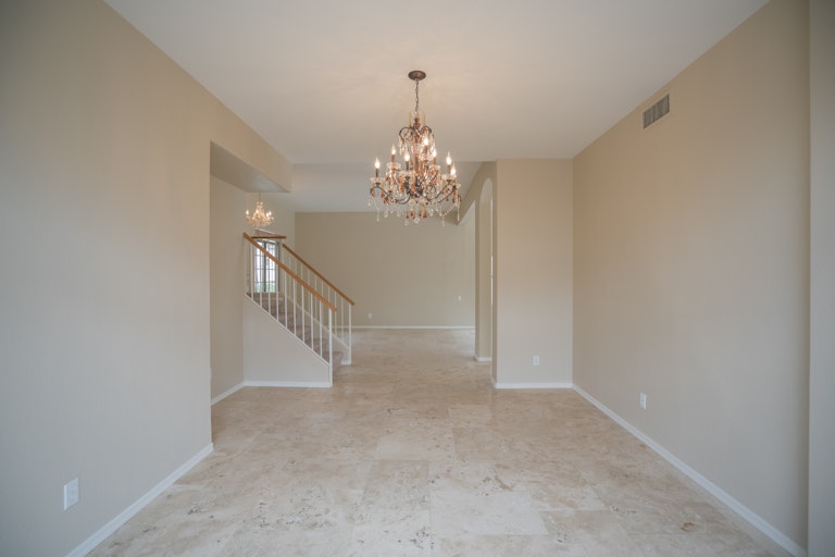 Photo 10 of 28 - 4233 E Rowel Rd, Phoenix, AZ 85050