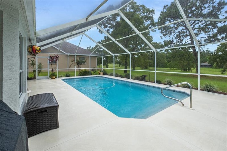 Photo 32 of 40 - 5085 Florentine Ct, Spring Hill, FL 34608