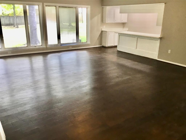 Photo 6 of 28 - 16518 Grommet Ct, Crosby, TX 77532