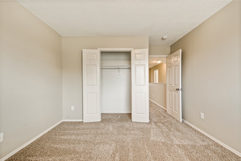 Photo 21 of 26 - 812 Pebble Ridge Dr, Lewisville, TX 75067