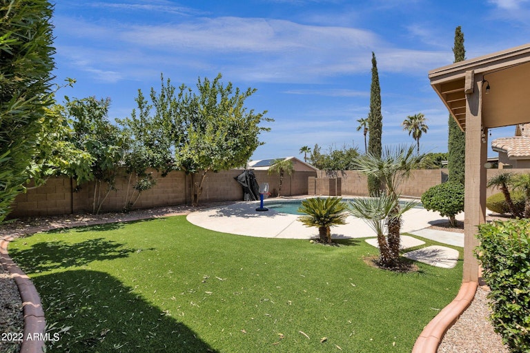 Photo 7 of 29 - 1511 E Marco Polo Rd, Phoenix, AZ 85024