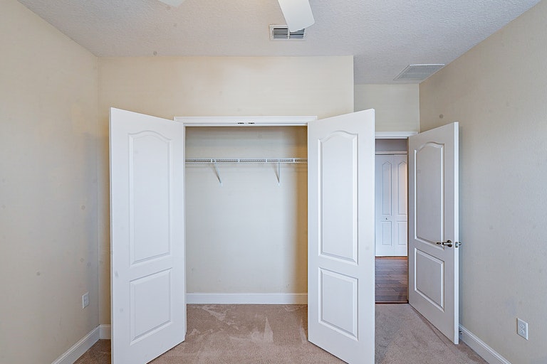 Photo 23 of 28 - 10611 Village Lake Rd, Windermere, FL 34786