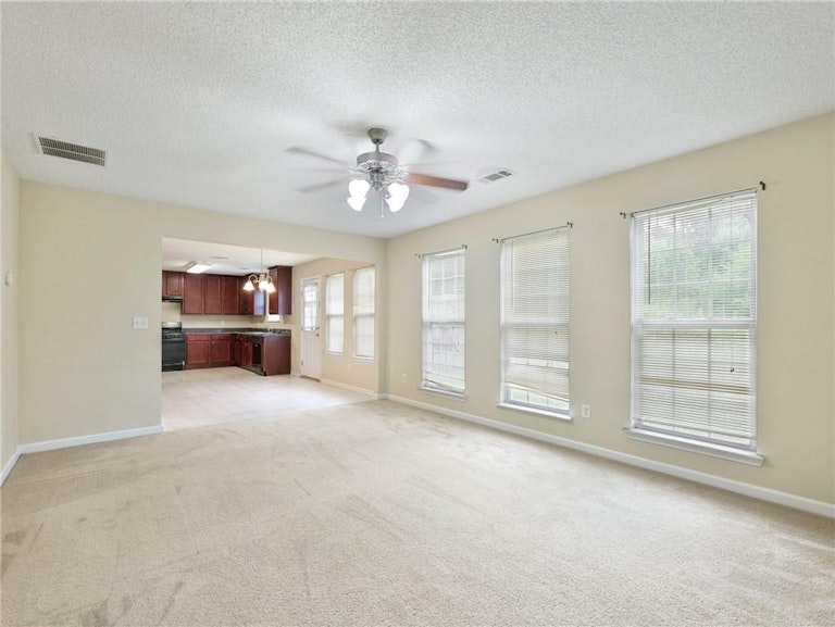 Photo 11 of 31 - 7874 Village Pass, Fairburn, GA 30213