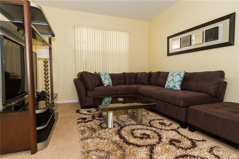 Photo 5 of 22 - 167 Seneca Ln, Davenport, FL 33897