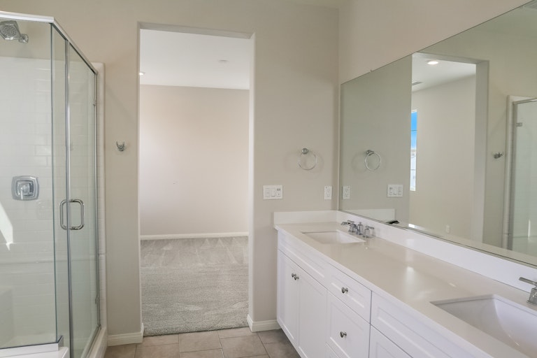 Photo 22 of 37 - 454 Tibbetts St, Santa Paula, CA 93060