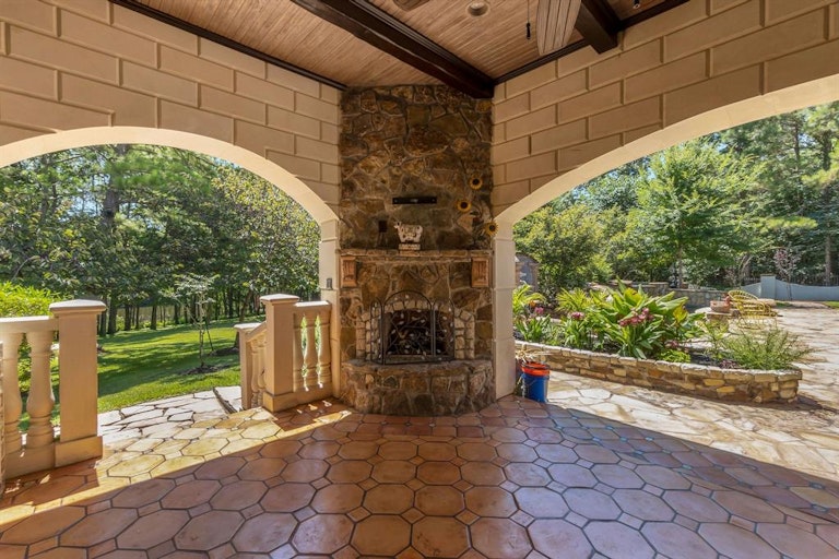 Photo 48 of 51 - 2426 Blue Lake Dr, Magnolia, TX 77354