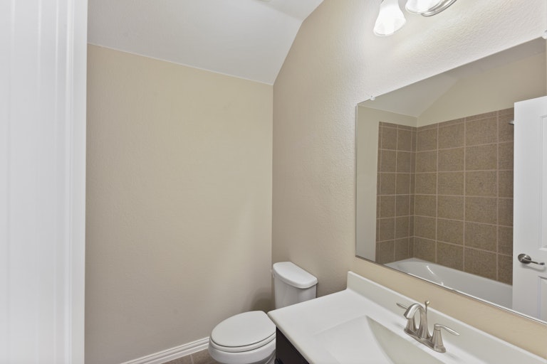 Photo 21 of 26 - 14313 Mariposa Lily Ln, Haslet, TX 76052