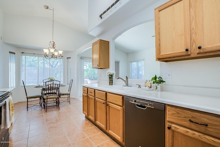 Photo 12 of 41 - 10186 E Covington St, Tucson, AZ 85748
