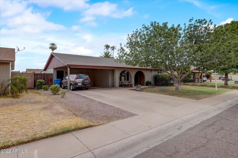 Photo 1 of 40 - 7207 N 41st Dr, Phoenix, AZ 85051