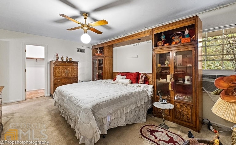 Photo 21 of 27 - 2924 Cherry Blossom Ln, Atlanta, GA 30344