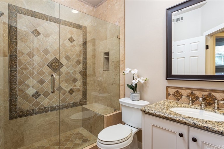 Photo 23 of 44 - 74 Downfield Way, Trabuco Canyon, CA 92679