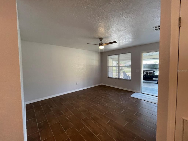 Photo 22 of 30 - 1107 31st Street Ct E, Palmetto, FL 34221