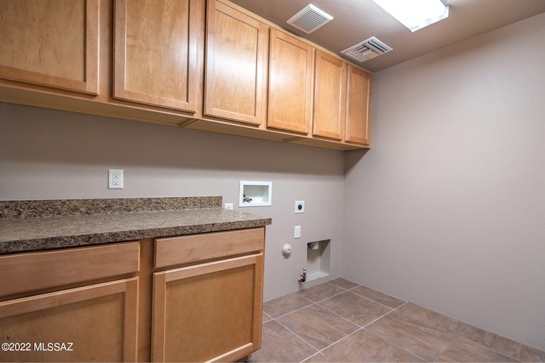 Photo 24 of 35 - 4199 N Stone Cliff Dr, Tucson, AZ 85705
