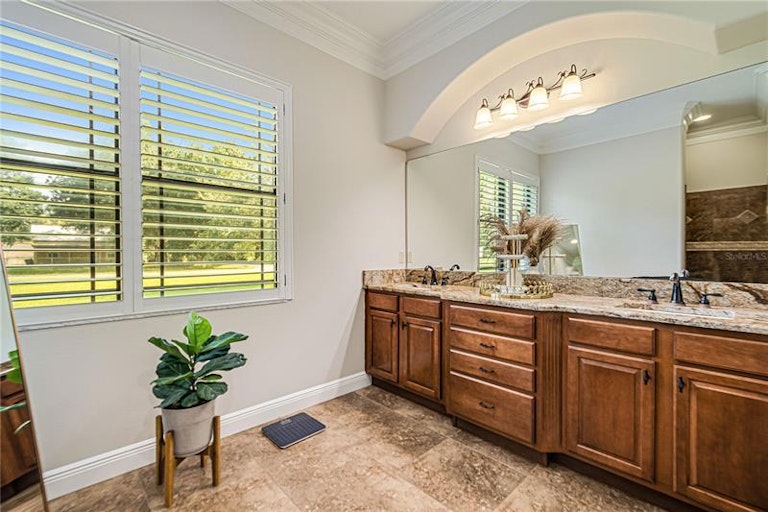Photo 32 of 60 - 2609 Jim Johnson Rd, Plant City, FL 33566