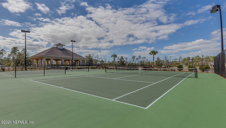 Photo 11 of 31 - 70409 Winding River Dr, Yulee, FL 32097