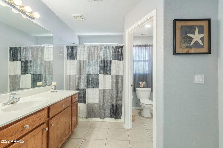 Photo 22 of 39 - 15924 W Tara Ln, Surprise, AZ 85374
