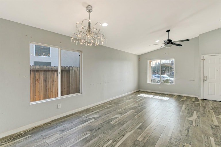 Photo 10 of 40 - 10536 Ragtime Cir, Rancho Cordova, CA 95670