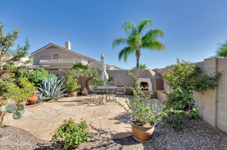Photo 31 of 34 - 249 W Milbrae Springs Dr, Oro Valley, AZ 85755