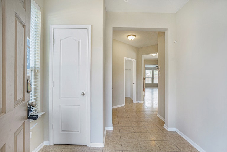 Photo 4 of 17 - 1315 Lucas St, Pearland, TX 77581