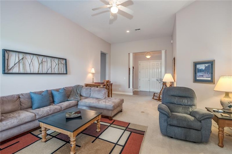 Photo 22 of 33 - 5851 Effie Dr, Apopka, FL 32712