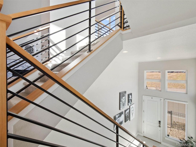 Photo 8 of 40 - 10165 Bellwether Ln, Lone Tree, CO 80124