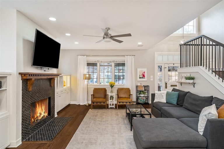 Photo 11 of 40 - 5204 Willis Ave, Dallas, TX 75206
