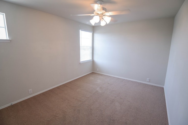 Photo 34 of 37 - 15964 Avenel Way, Fort Worth, TX 76177