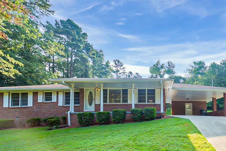 Photo 1 of 16 - 1389 Gardner Rd NW, Conyers, GA 30012