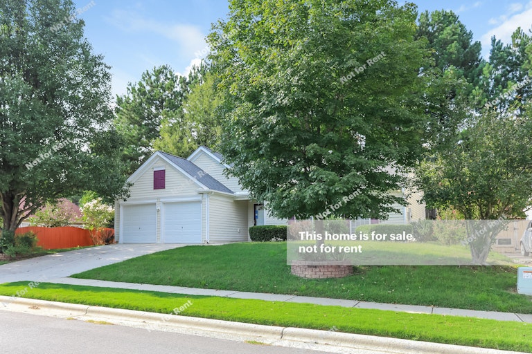Photo 8 of 27 - 201 Kinship Ln, Apex, NC 27502