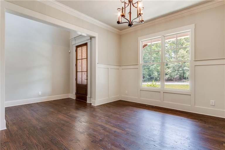 Photo 6 of 41 - 3913 Chapel Heights Dr, Marietta, GA 30062