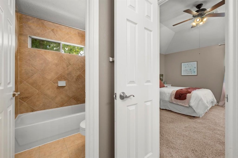 Photo 22 of 31 - 19119 Canyon Vista Ct, Tomball, TX 77377