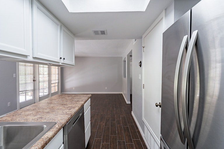 Photo 9 of 22 - 18811 N 19th Ave #1014, Phoenix, AZ 85027