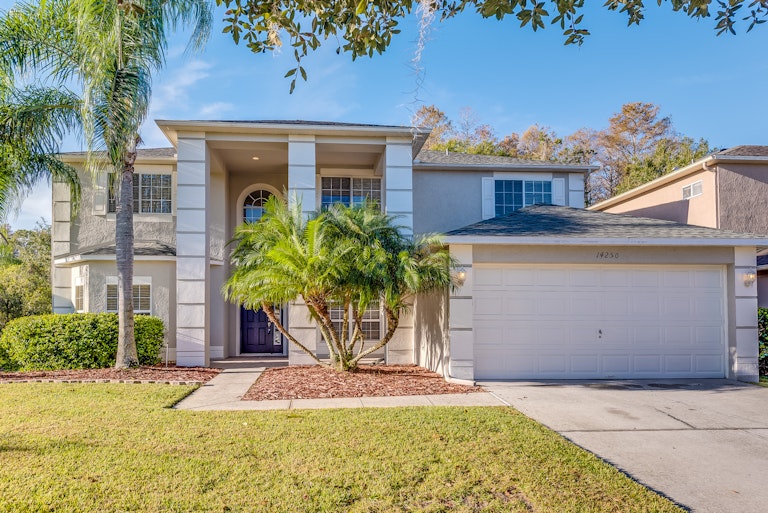 Photo 1 of 28 - 14250 Nottingham Way Cir, Orlando, FL 32828
