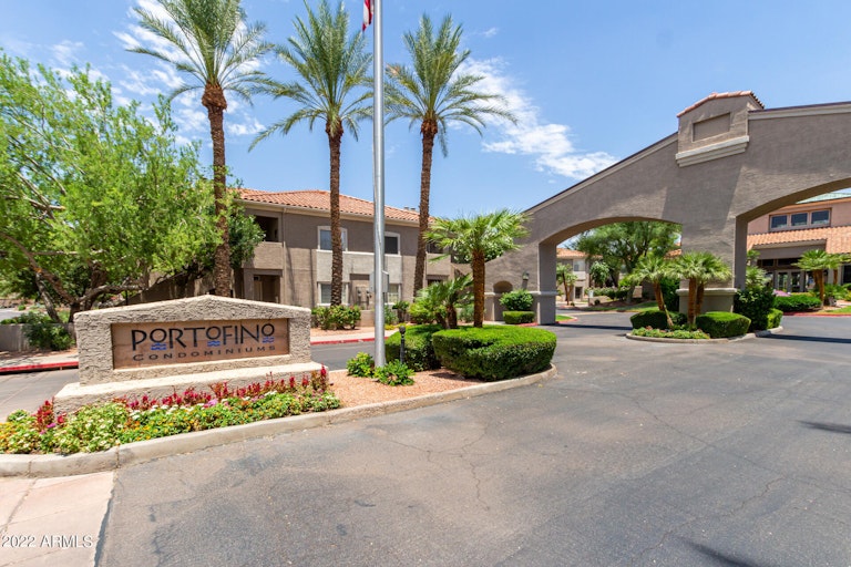 Photo 25 of 31 - 3830 E Lakewood Pkwy E #2140, Phoenix, AZ 85048