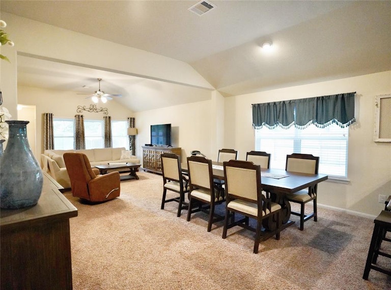 Photo 4 of 19 - 3033 Tulip Poplar Trl, Conroe, TX 77301