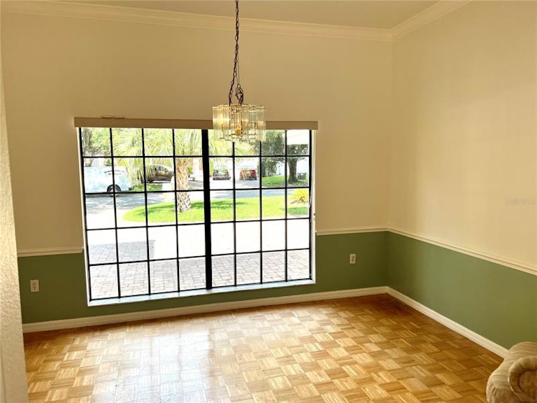 Photo 4 of 25 - 7717 Apple Tree Cir, Orlando, FL 32819