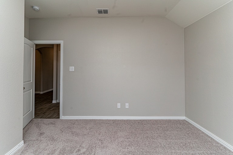 Photo 13 of 21 - 9328 Flying Eagle Ln, Fort Worth, TX 76131