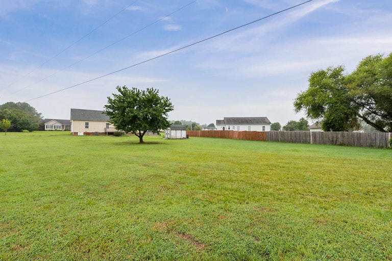 Photo 16 of 17 - 229 Kinton Dr, Fuquay Varina, NC 27526