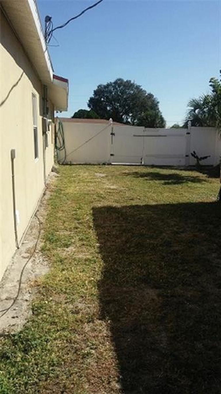 Photo 24 of 25 - 4420 58th St W, Bradenton, FL 34210