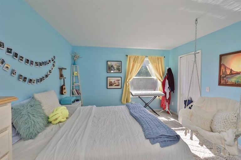 Photo 33 of 52 - 2930 Downan Point Dr, Land O Lakes, FL 34638