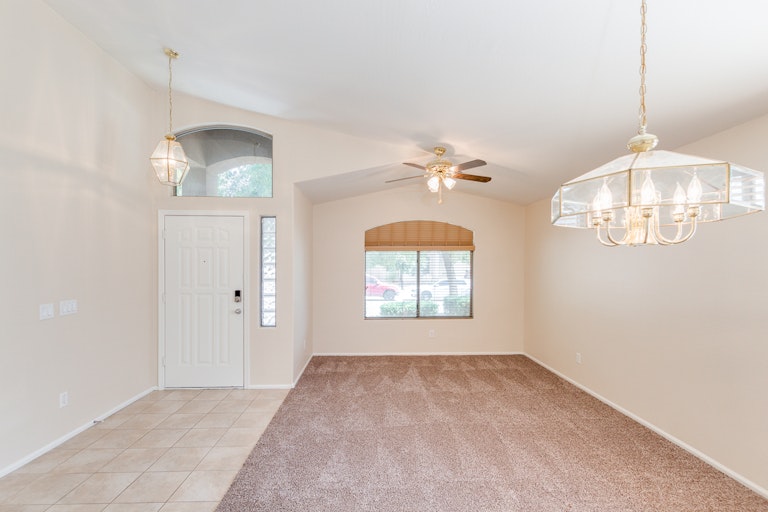 Photo 3 of 21 - 1298 W Hereford Dr, San Tan Valley, AZ 85143