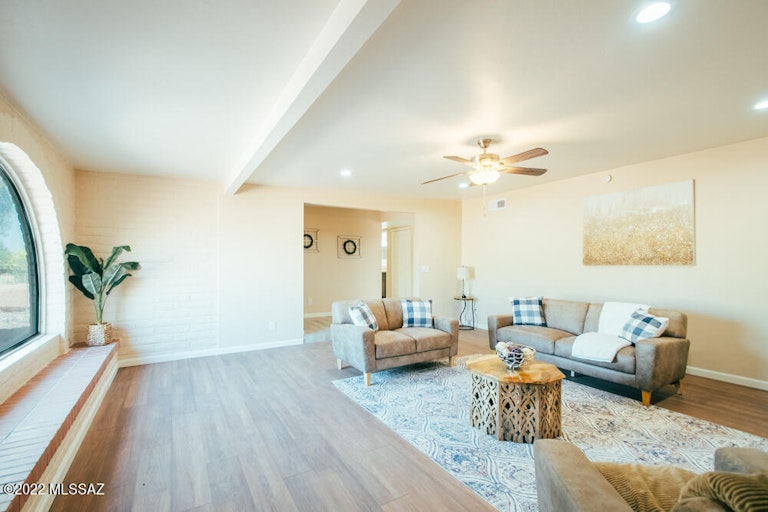 Photo 8 of 37 - 8628 N Placita Del Cardo, Tucson, AZ 85704