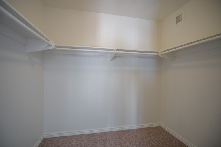 Photo 15 of 28 - 4147 W Poinsettia Dr, Phoenix, AZ 85029