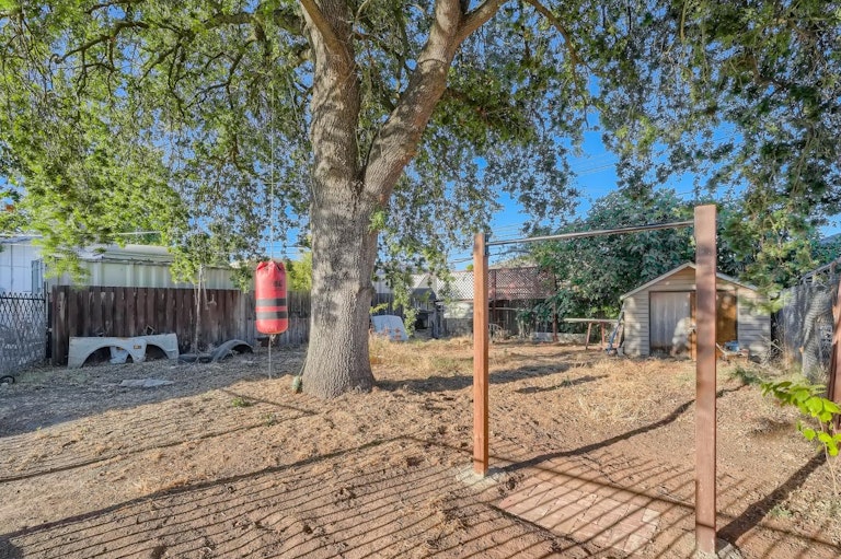 Photo 28 of 35 - 3538 Tarro Way, Carmichael, CA 95608