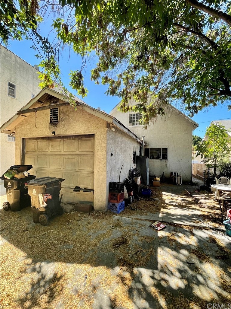Photo 9 of 31 - 5415 Ash St, Los Angeles, CA 90042