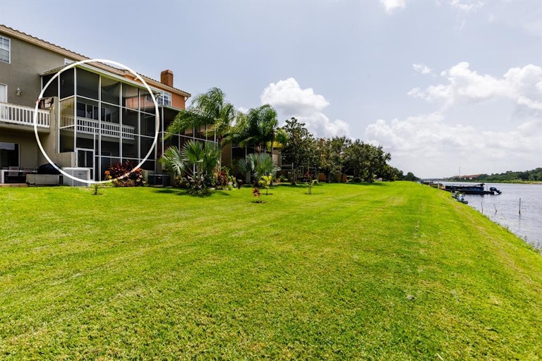 Photo 30 of 36 - 1802 Lago Vista Blvd, Palm Harbor, FL 34685