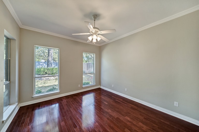 Photo 12 of 22 - 4119 Crossgate Ct, Arlington, TX 76016